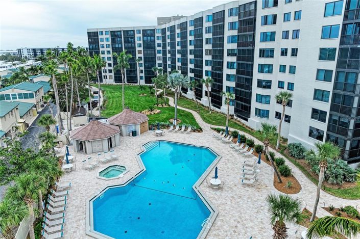 Image No.3-Propriété de 2 chambres à vendre à Sarasota