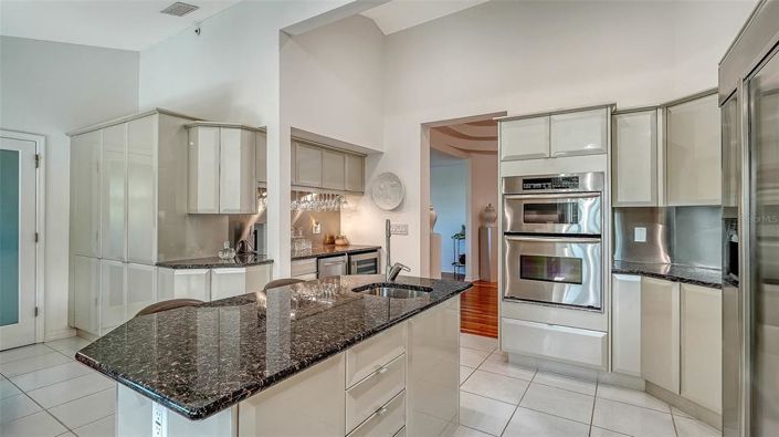 Image No.14-3 Bed Property for sale