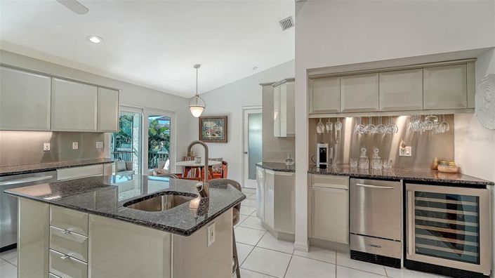 Image No.15-3 Bed Property for sale