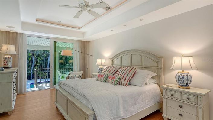 Image No.19-3 Bed Property for sale