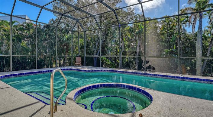 Image No.36-3 Bed Property for sale