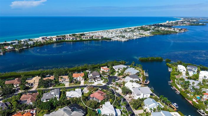 Image No.41-3 Bed Property for sale