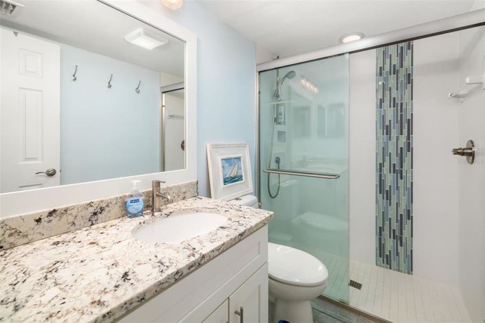 Image No.27-2 Bed Property for sale