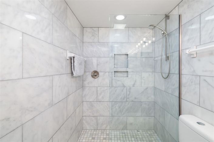 Image No.39-2 Bed Property for sale