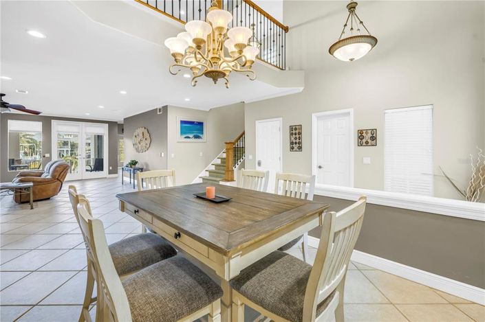 Image No.10-5 Bed Property for sale