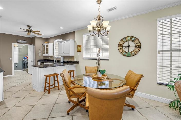 Image No.17-5 Bed Property for sale