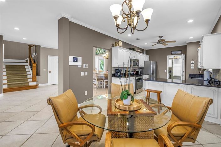 Image No.18-5 Bed Property for sale