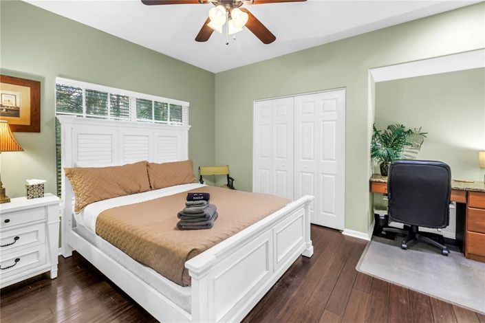 Image No.30-5 Bed Property for sale