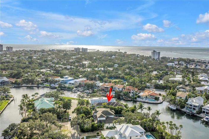 Image No.4-Propriété de 5 chambres à vendre à Sarasota