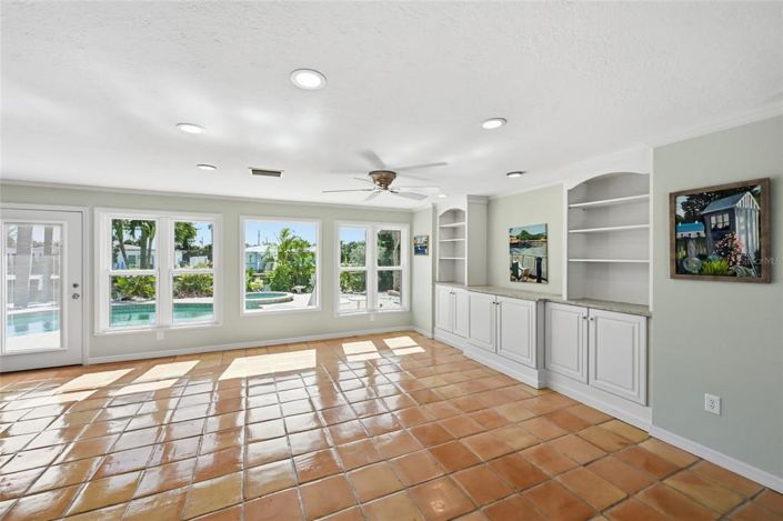 Image No.16-3 Bed Property for sale