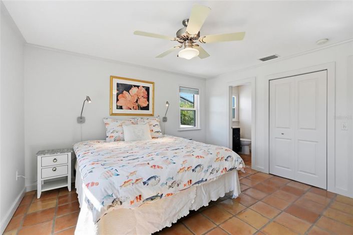 Image No.27-3 Bed Property for sale