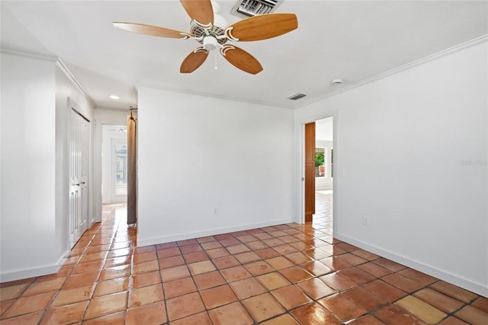 Image No.30-3 Bed Property for sale