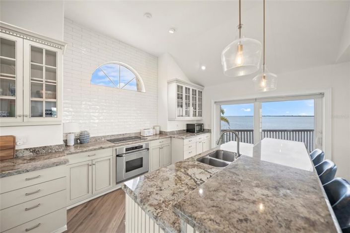 Image No.14-3 Bed Property for sale