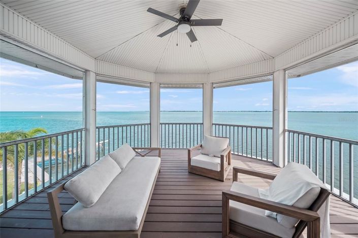 Image No.24-3 Bed Property for sale