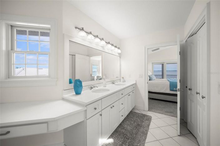 Image No.26-3 Bed Property for sale