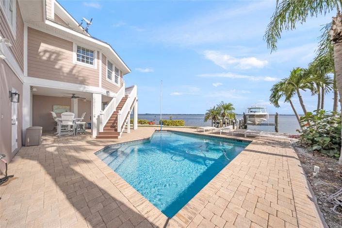 Image No.39-3 Bed Property for sale