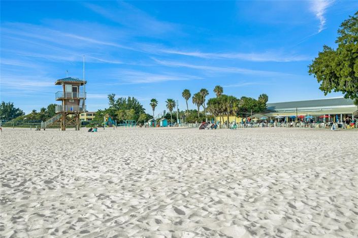 Image No.55-3 Bed Property for sale