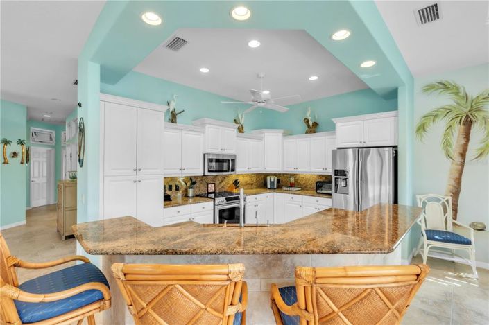 Image No.11-3 Bed Property for sale