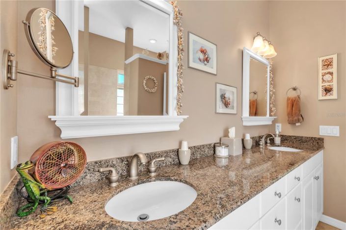 Image No.38-3 Bed Property for sale