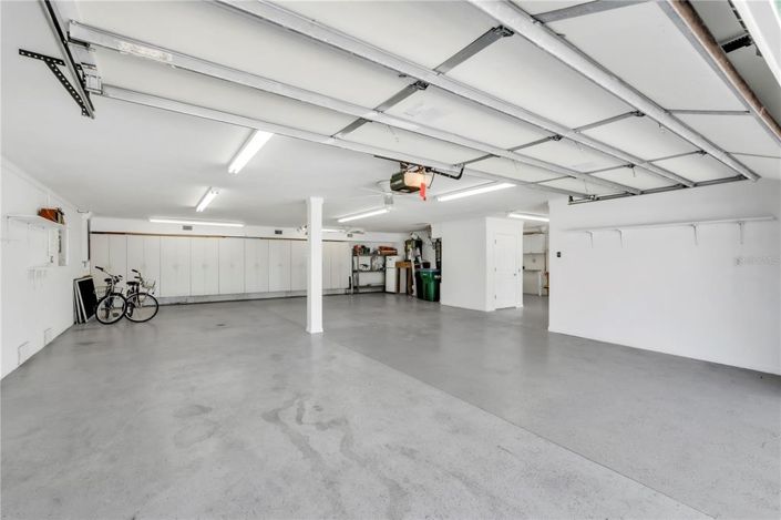 Image No.40-3 Bed Property for sale