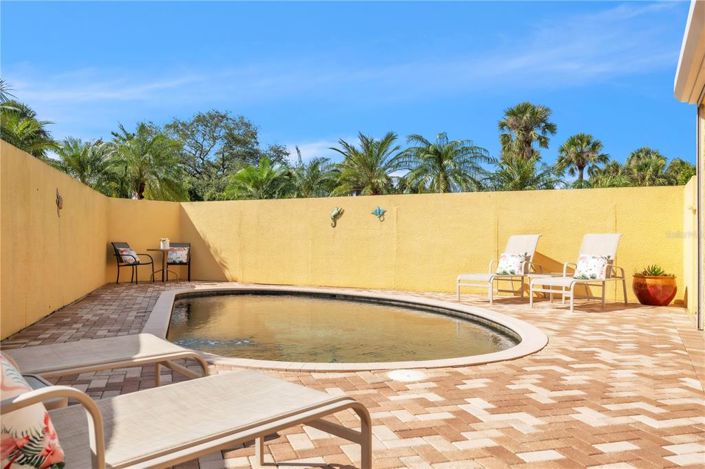 Image No.46-3 Bed Property for sale