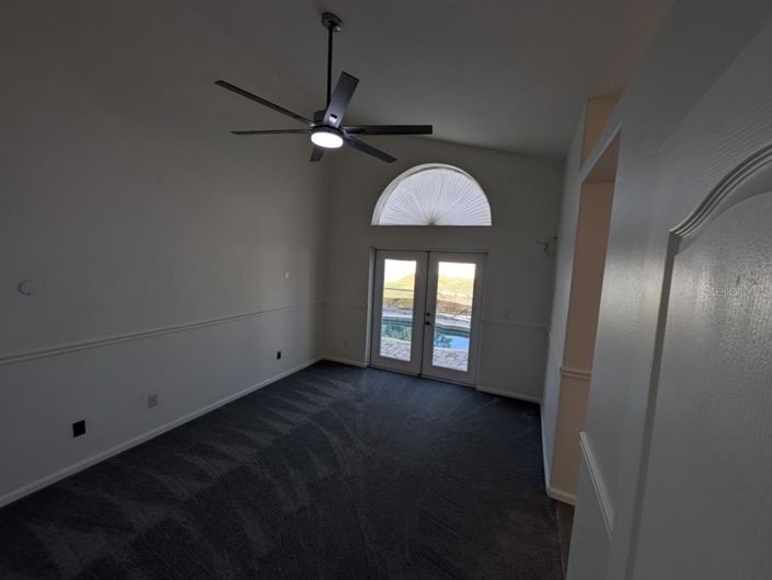 Image No.11-3 Bed Property for sale