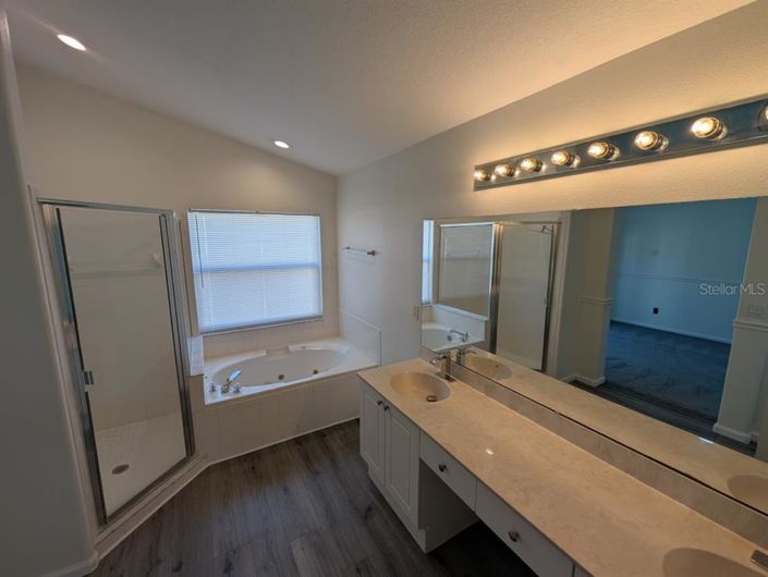 Image No.14-3 Bed Property for sale