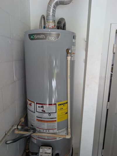 Image No.19-3 Bed Property for sale