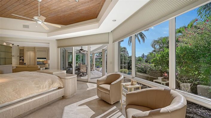 Image No.22-4 Bed Property for sale