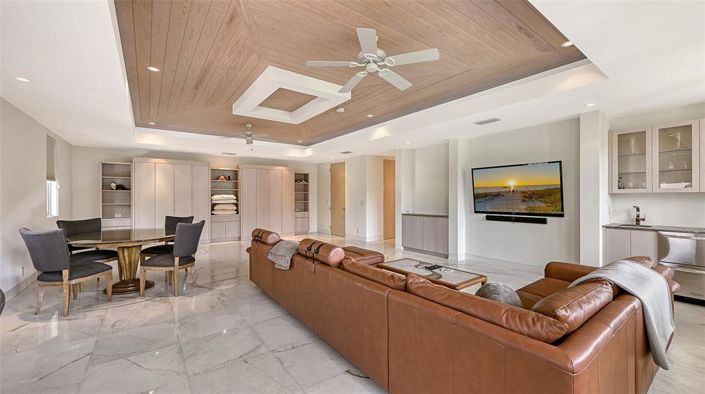 Image No.53-4 Bed Property for sale