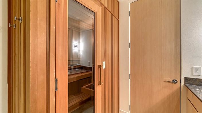 Image No.56-4 Bed Property for sale