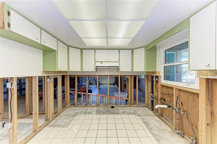 Image No.14-2 Bed Property for sale