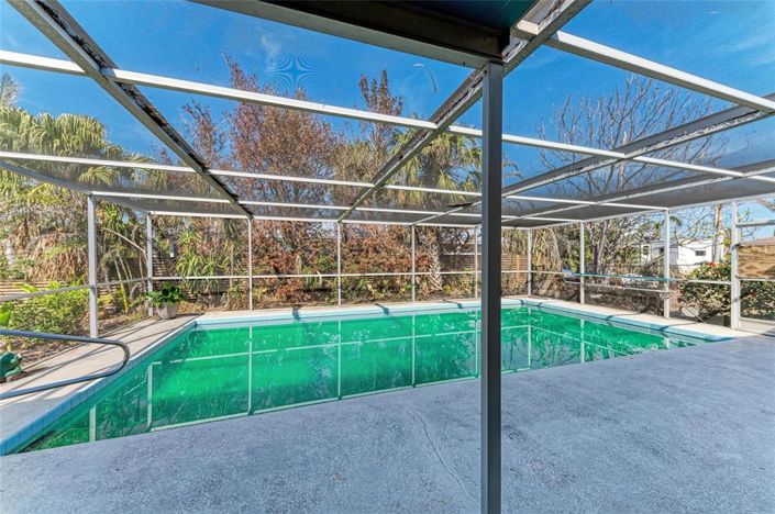 Image No.30-2 Bed Property for sale