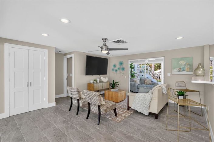 Image No.11-3 Bed Property for sale