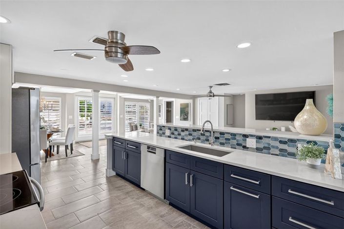 Image No.19-3 Bed Property for sale