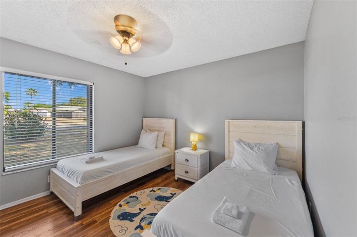 Image No.11-3 Bed Property for sale