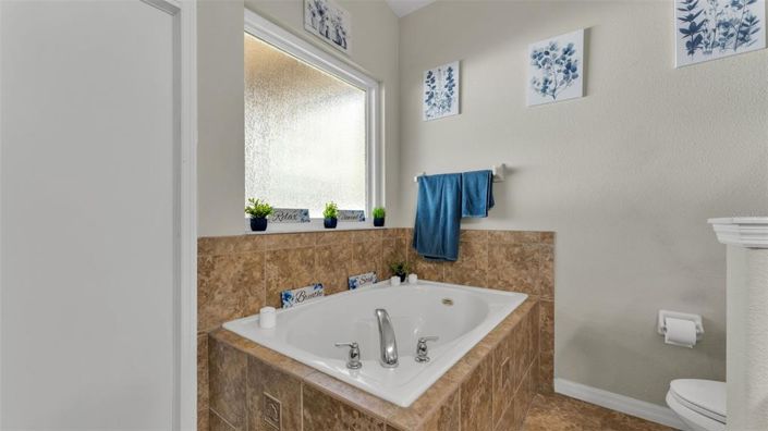 Image No.18-4 Bed Property for sale