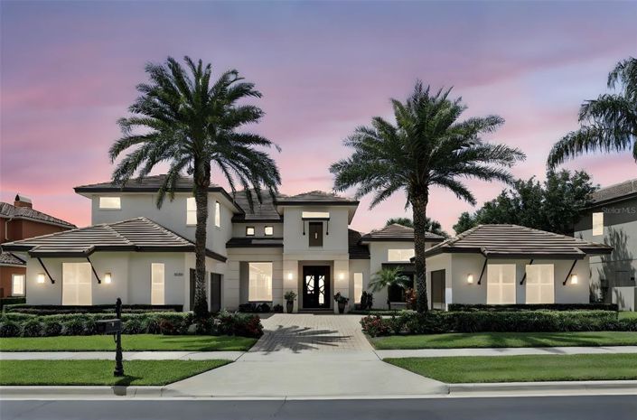 Image No.2-6 Bed Property for sale