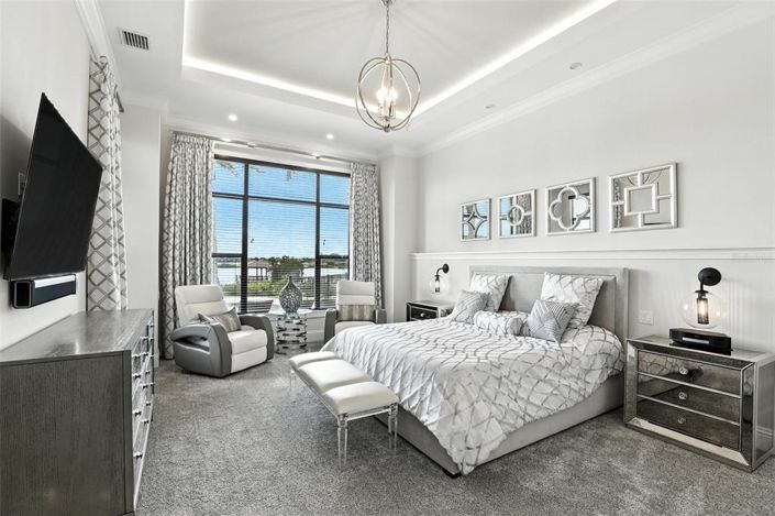 Image No.31-6 Bed Property for sale