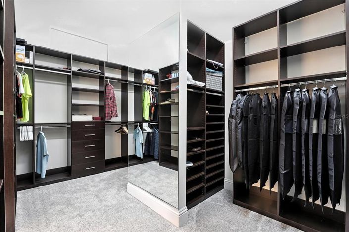 Image No.35-6 Bed Property for sale