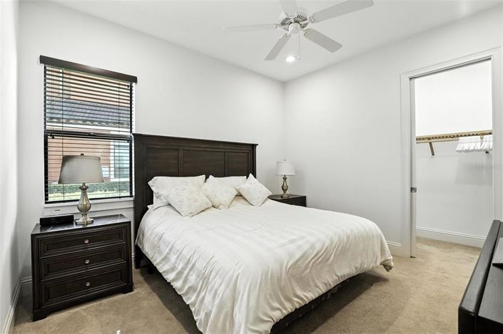 Image No.37-6 Bed Property for sale