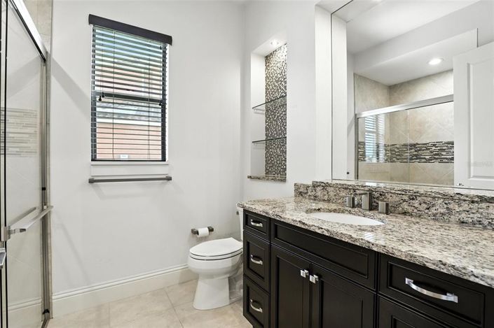 Image No.38-6 Bed Property for sale