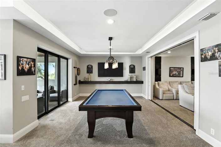 Image No.40-6 Bed Property for sale