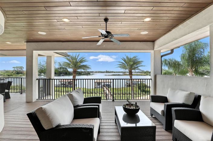 Image No.48-6 Bed Property for sale