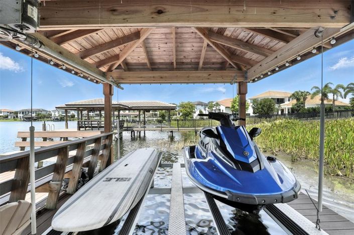 Image No.83-6 Bed Property for sale