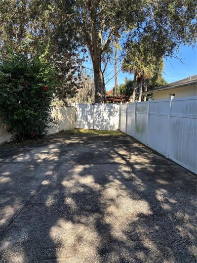 Image No.20-4 Bed Property for sale