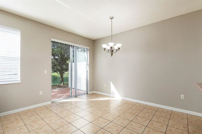 Image No.10-3 Bed Townhouse for sale