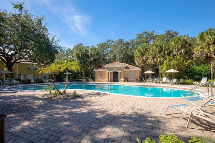 Image No.25-3 Bed Townhouse for sale