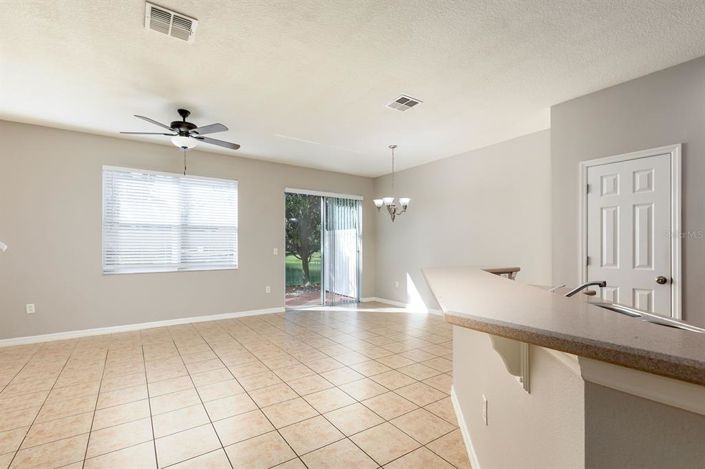 Image No.4-3 Bed Townhouse for sale