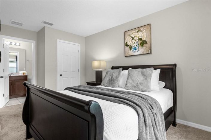 Image No.13-3 Bed Townhouse for sale